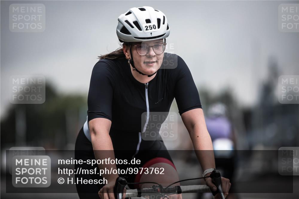 16.08.2026 - KN Förde Triathlon 2026 H.Heesch http://msf.ph/oto/9973762 16.08.2026 10:11:38 Radfahren  meine-sportfotos.de