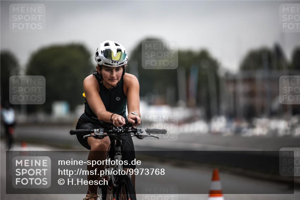 16.08.2026 - KN Förde Triathlon 2026 H.Heesch http://msf.ph/oto/9973768 16.08.2026 10:12:06 Radfahren  meine-sportfotos.de