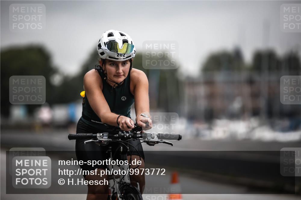 16.08.2026 - KN Förde Triathlon 2026 H.Heesch http://msf.ph/oto/9973772 16.08.2026 10:12:06 Radfahren  meine-sportfotos.de