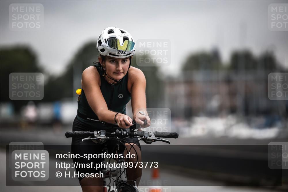 16.08.2026 - KN Förde Triathlon 2026 H.Heesch http://msf.ph/oto/9973773 16.08.2026 10:12:07 Radfahren  meine-sportfotos.de