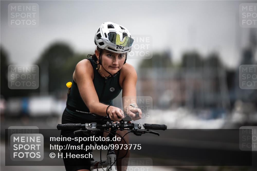 16.08.2026 - KN Förde Triathlon 2026 H.Heesch http://msf.ph/oto/9973775 16.08.2026 10:12:07 Radfahren  meine-sportfotos.de