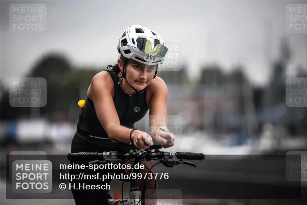 16.08.2026 - KN Förde Triathlon 2026 H.Heesch http://msf.ph/oto/9973776 16.08.2026 10:12:07 Radfahren  meine-sportfotos.de