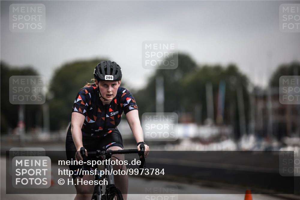 16.08.2026 - KN Förde Triathlon 2026 H.Heesch http://msf.ph/oto/9973784 16.08.2026 10:12:13 Radfahren  meine-sportfotos.de