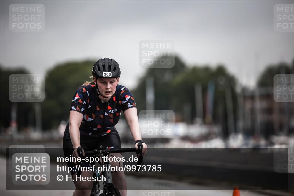 16.08.2026 - KN Förde Triathlon 2026 H.Heesch http://msf.ph/oto/9973785 16.08.2026 10:12:13 Radfahren  meine-sportfotos.de