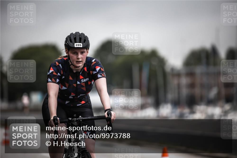16.08.2026 - KN Förde Triathlon 2026 H.Heesch http://msf.ph/oto/9973788 16.08.2026 10:12:13 Radfahren  meine-sportfotos.de