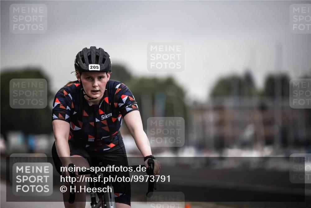 16.08.2026 - KN Förde Triathlon 2026 H.Heesch http://msf.ph/oto/9973791 16.08.2026 10:12:13 Radfahren  meine-sportfotos.de