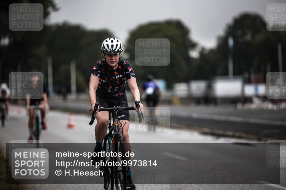 16.08.2026 - KN Förde Triathlon 2026 H.Heesch http://msf.ph/oto/9973814 16.08.2026 10:13:24 Radfahren  meine-sportfotos.de