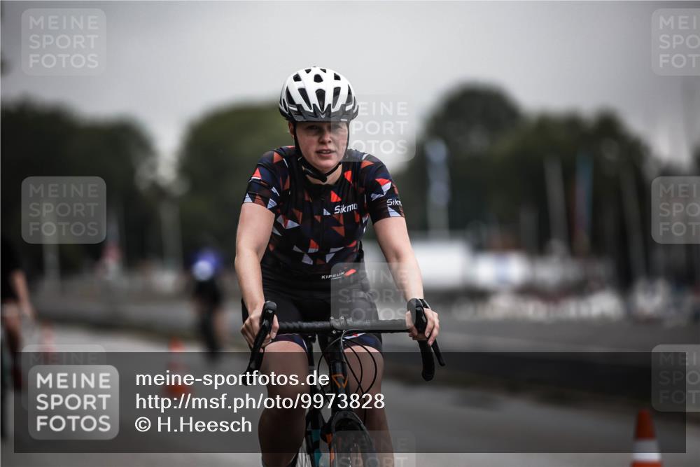 16.08.2026 - KN Förde Triathlon 2026 H.Heesch http://msf.ph/oto/9973828 16.08.2026 10:13:24 Radfahren  meine-sportfotos.de