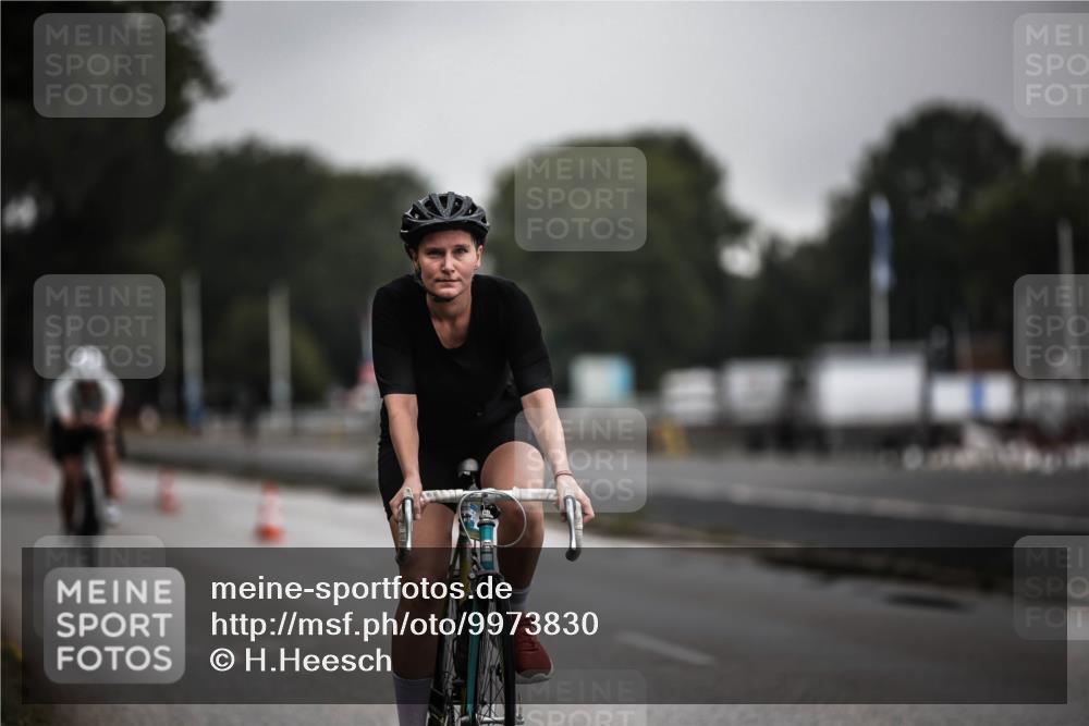 16.08.2026 - KN Förde Triathlon 2026 H.Heesch http://msf.ph/oto/9973830 16.08.2026 10:13:26 Radfahren  meine-sportfotos.de