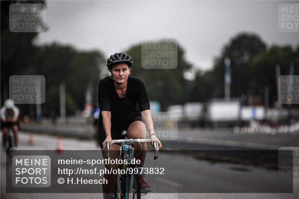 16.08.2026 - KN Förde Triathlon 2026 H.Heesch http://msf.ph/oto/9973832 16.08.2026 10:13:26 Radfahren  meine-sportfotos.de