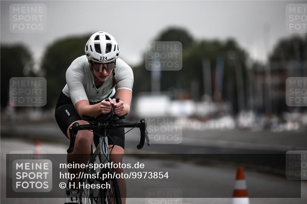 16.08.2026 - KN Förde Triathlon 2026 H.Heesch http://msf.ph/oto/9973854 16.08.2026 10:13:30 Radfahren 244 meine-sportfotos.de