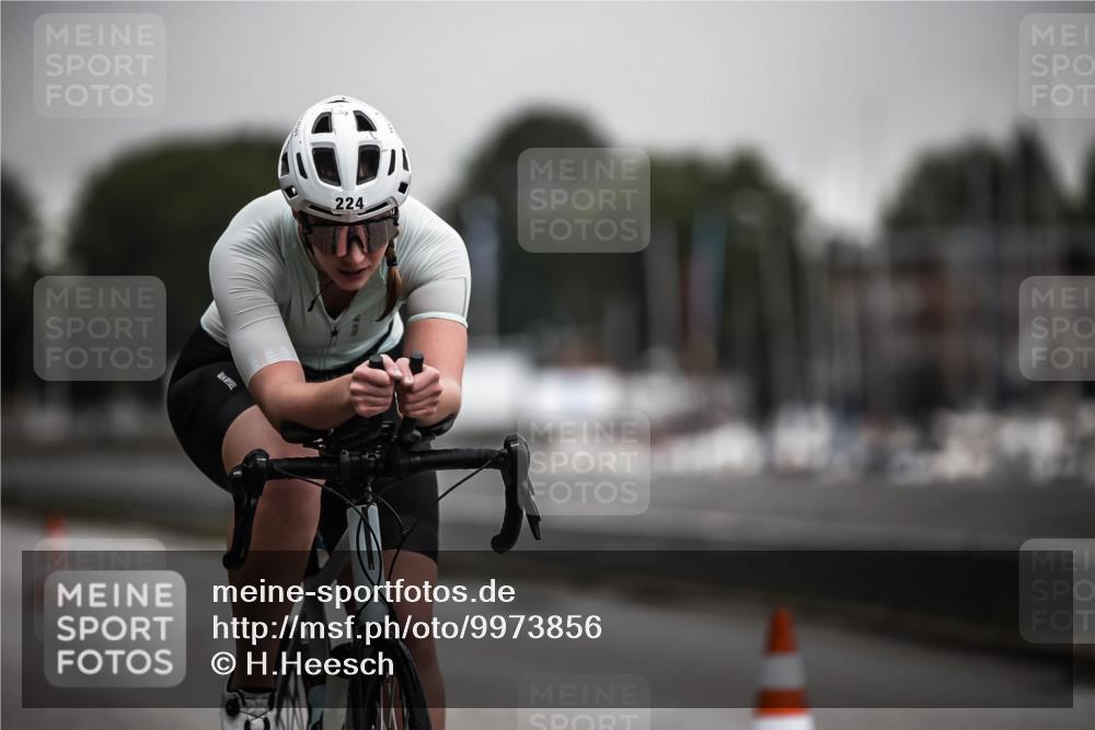 16.08.2026 - KN Förde Triathlon 2026 H.Heesch http://msf.ph/oto/9973856 16.08.2026 10:13:30 Radfahren 244 meine-sportfotos.de