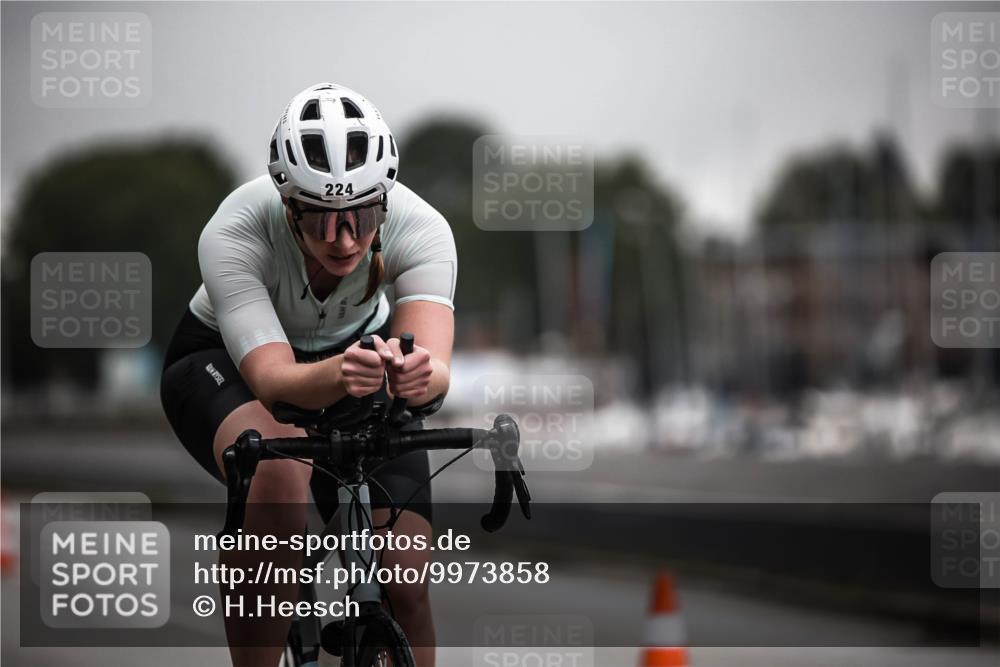 16.08.2026 - KN Förde Triathlon 2026 H.Heesch http://msf.ph/oto/9973858 16.08.2026 10:13:30 Radfahren 244 meine-sportfotos.de