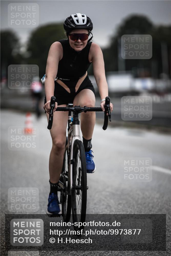 16.08.2026 - KN Förde Triathlon 2026 H.Heesch http://msf.ph/oto/9973877 16.08.2026 10:13:43 Radfahren  meine-sportfotos.de