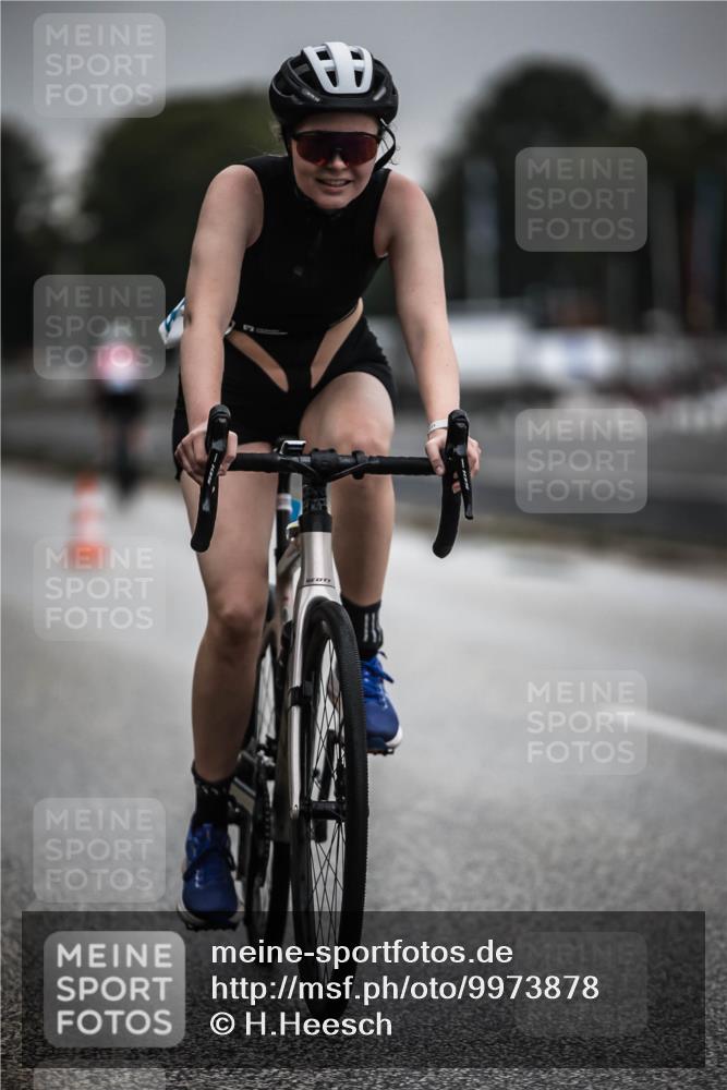 16.08.2026 - KN Förde Triathlon 2026 H.Heesch http://msf.ph/oto/9973878 16.08.2026 10:13:43 Radfahren  meine-sportfotos.de