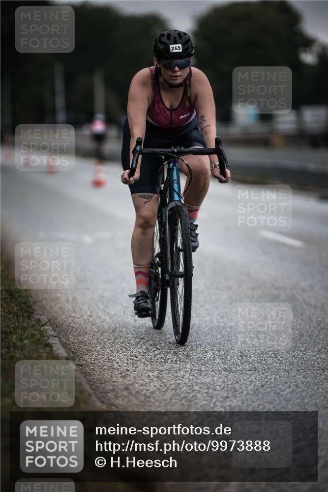 16.08.2026 - KN Förde Triathlon 2026 H.Heesch http://msf.ph/oto/9973888 16.08.2026 10:13:48 Radfahren  meine-sportfotos.de