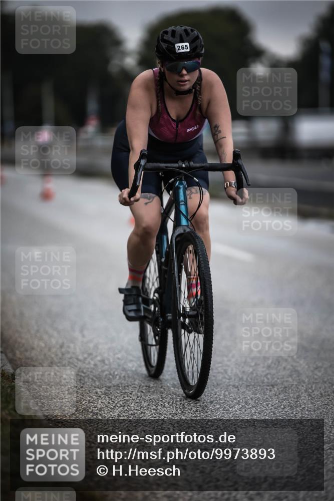 16.08.2026 - KN Förde Triathlon 2026 H.Heesch http://msf.ph/oto/9973893 16.08.2026 10:13:48 Radfahren  meine-sportfotos.de
