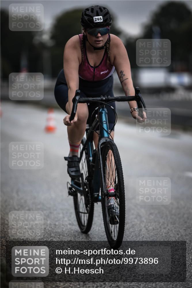 16.08.2026 - KN Förde Triathlon 2026 H.Heesch http://msf.ph/oto/9973896 16.08.2026 10:13:48 Radfahren  meine-sportfotos.de
