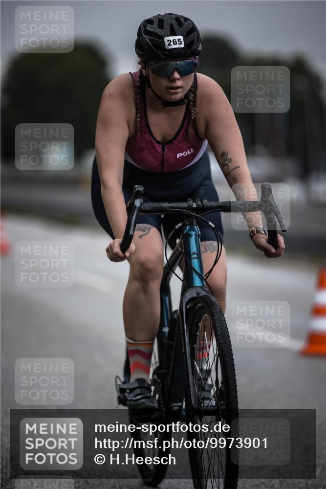 16.08.2026 - KN Förde Triathlon 2026 H.Heesch http://msf.ph/oto/9973901 16.08.2026 10:13:49 Radfahren 227 meine-sportfotos.de