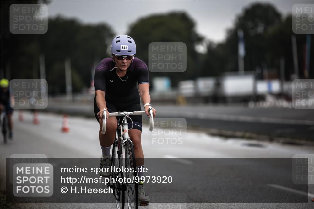 16.08.2026 - KN Förde Triathlon 2026 H.Heesch http://msf.ph/oto/9973920 16.08.2026 10:14:15 Radfahren  meine-sportfotos.de