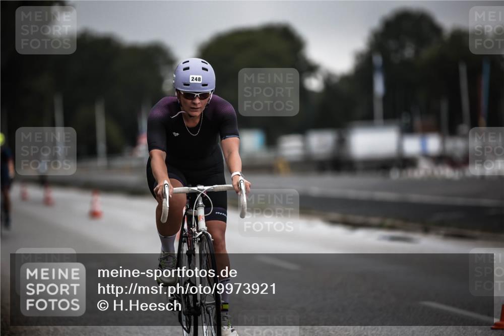 16.08.2026 - KN Förde Triathlon 2026 H.Heesch http://msf.ph/oto/9973921 16.08.2026 10:14:15 Radfahren  meine-sportfotos.de
