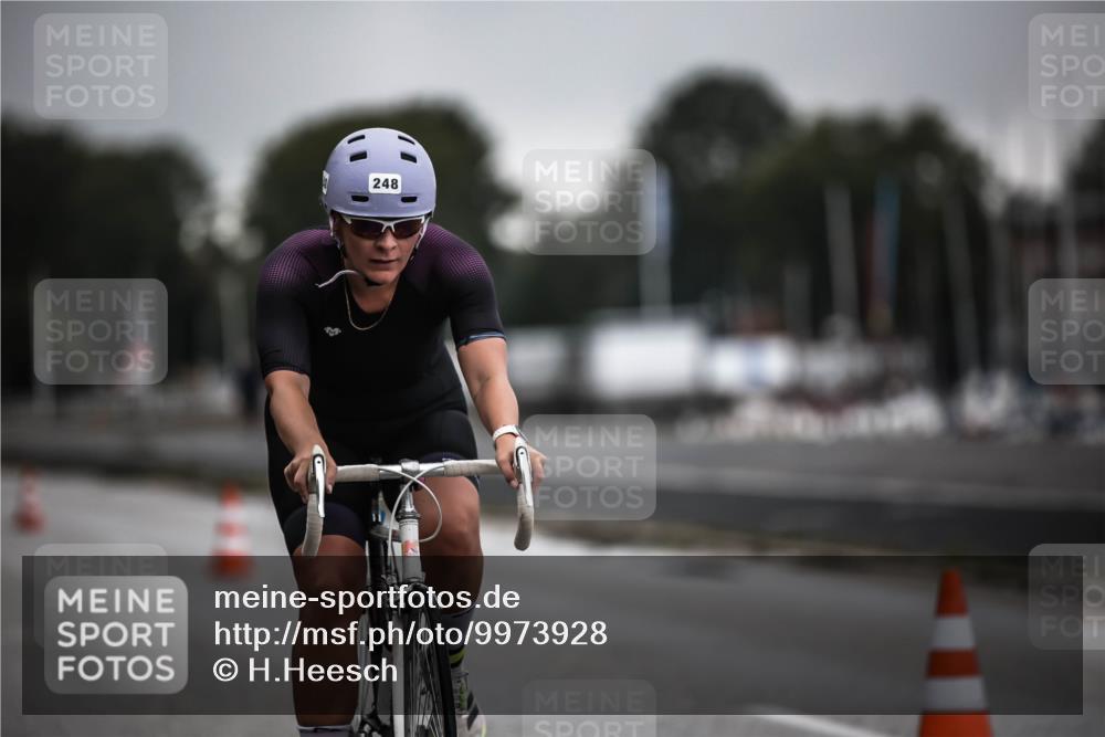 16.08.2026 - KN Förde Triathlon 2026 H.Heesch http://msf.ph/oto/9973928 16.08.2026 10:14:15 Radfahren  meine-sportfotos.de