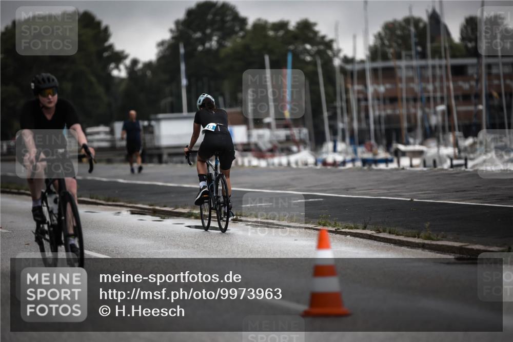 16.08.2026 - KN Förde Triathlon 2026 H.Heesch http://msf.ph/oto/9973963 16.08.2026 10:14:41 Radfahren  meine-sportfotos.de