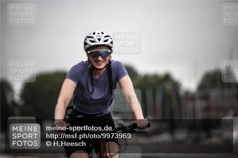 16.08.2026 - KN Förde Triathlon 2026 H.Heesch http://msf.ph/oto/9973969 16.08.2026 10:14:43 Radfahren  meine-sportfotos.de