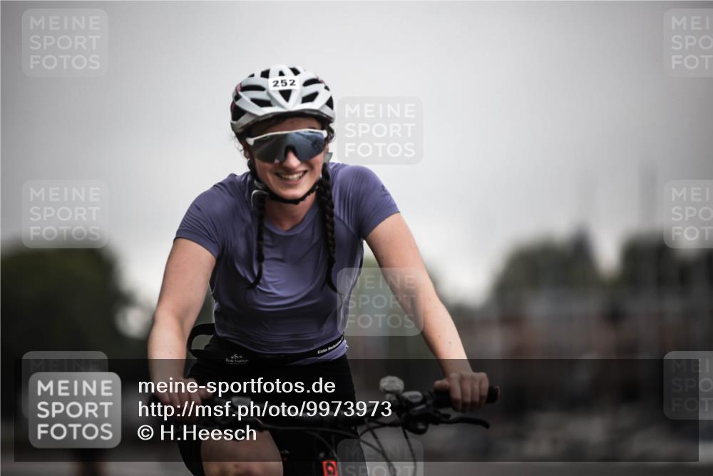 16.08.2026 - KN Förde Triathlon 2026 H.Heesch http://msf.ph/oto/9973973 16.08.2026 10:14:43 Radfahren  meine-sportfotos.de