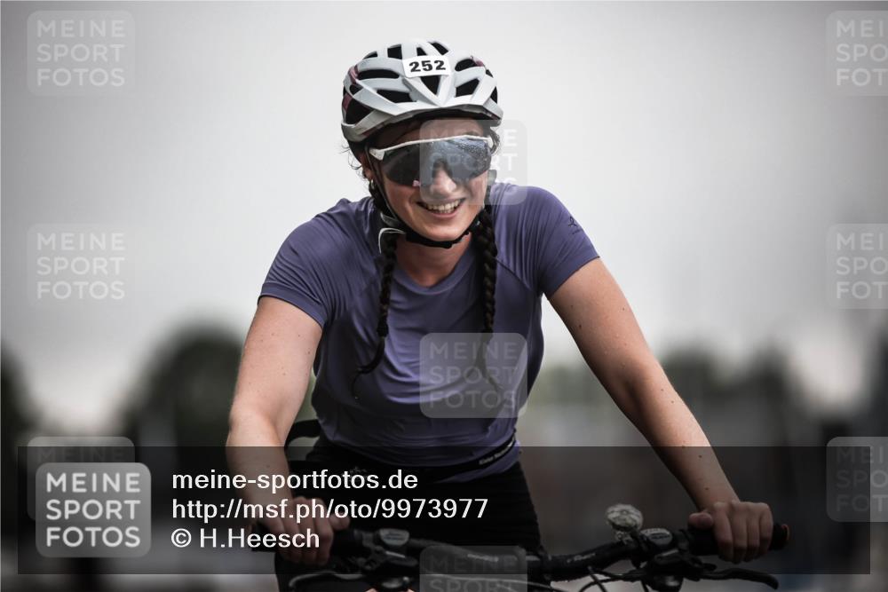 16.08.2026 - KN Förde Triathlon 2026 H.Heesch http://msf.ph/oto/9973977 16.08.2026 10:14:43 Radfahren  meine-sportfotos.de
