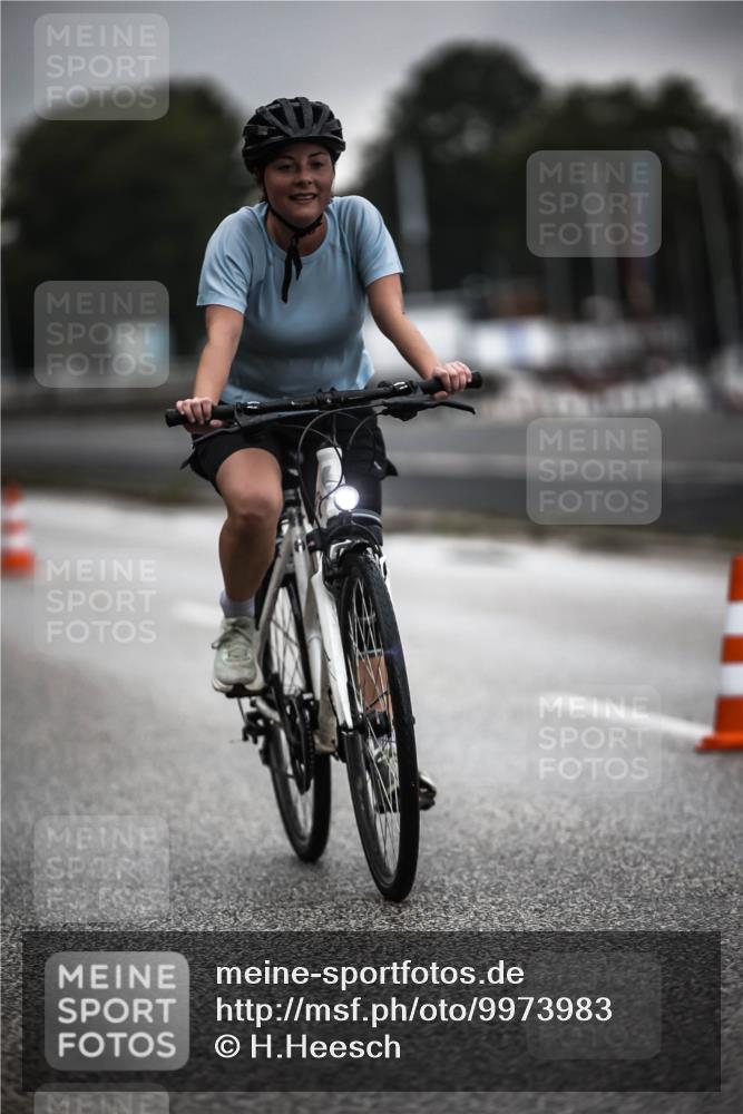 16.08.2026 - KN Förde Triathlon 2026 H.Heesch http://msf.ph/oto/9973983 16.08.2026 10:14:56 Radfahren  meine-sportfotos.de