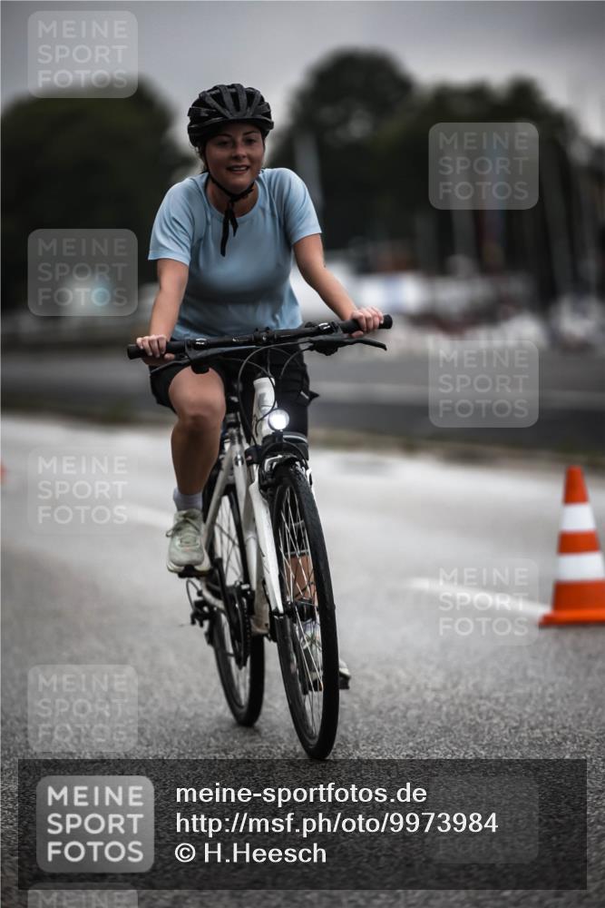 16.08.2026 - KN Förde Triathlon 2026 H.Heesch http://msf.ph/oto/9973984 16.08.2026 10:14:56 Radfahren  meine-sportfotos.de