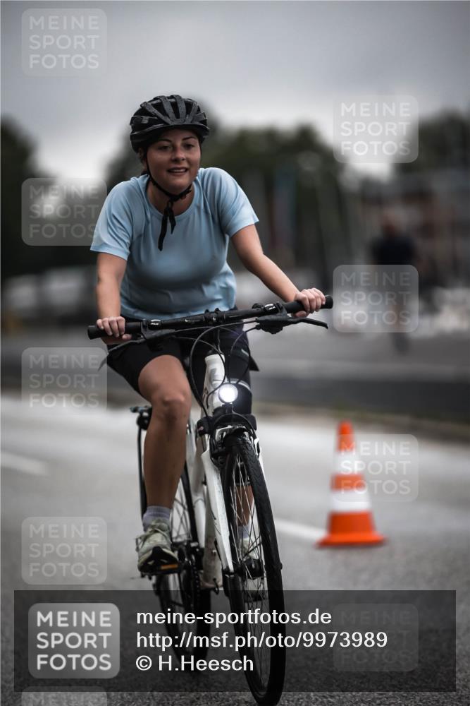 16.08.2026 - KN Förde Triathlon 2026 H.Heesch http://msf.ph/oto/9973989 16.08.2026 10:14:57 Radfahren  meine-sportfotos.de