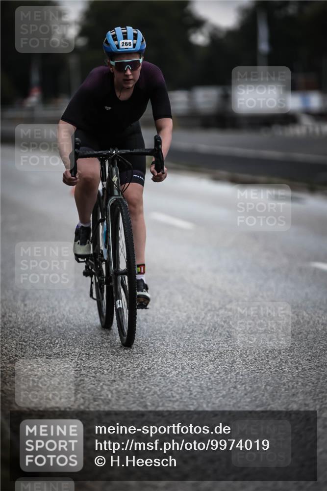 16.08.2026 - KN Förde Triathlon 2026 H.Heesch http://msf.ph/oto/9974019 16.08.2026 10:15:20 Radfahren 253 meine-sportfotos.de