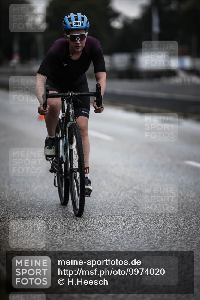 16.08.2026 - KN Förde Triathlon 2026 H.Heesch http://msf.ph/oto/9974020 16.08.2026 10:15:20 Radfahren 253 meine-sportfotos.de