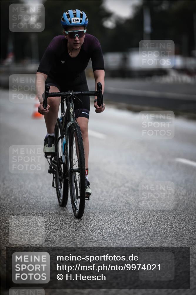 16.08.2026 - KN Förde Triathlon 2026 H.Heesch http://msf.ph/oto/9974021 16.08.2026 10:15:20 Radfahren 253 meine-sportfotos.de