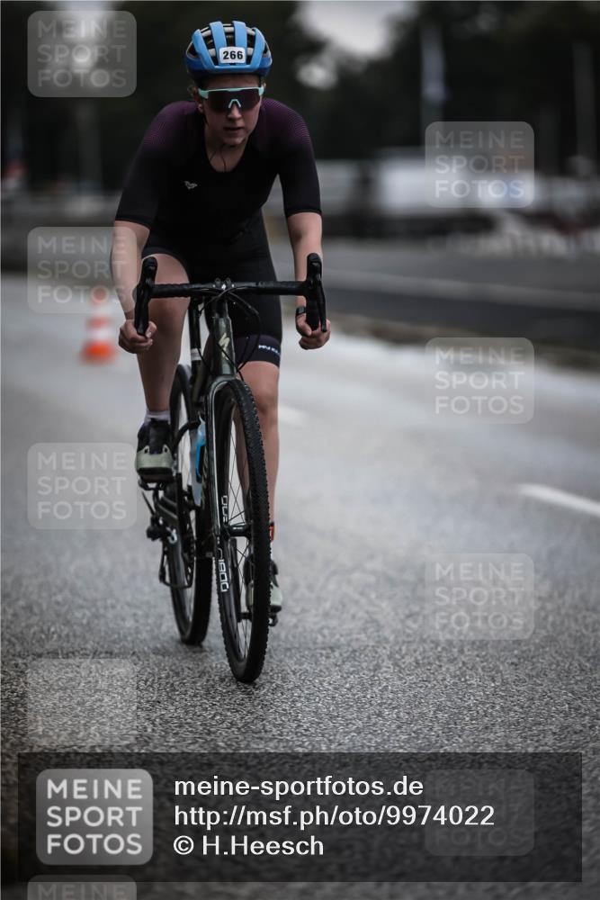 16.08.2026 - KN Förde Triathlon 2026 H.Heesch http://msf.ph/oto/9974022 16.08.2026 10:15:20 Radfahren 253 meine-sportfotos.de
