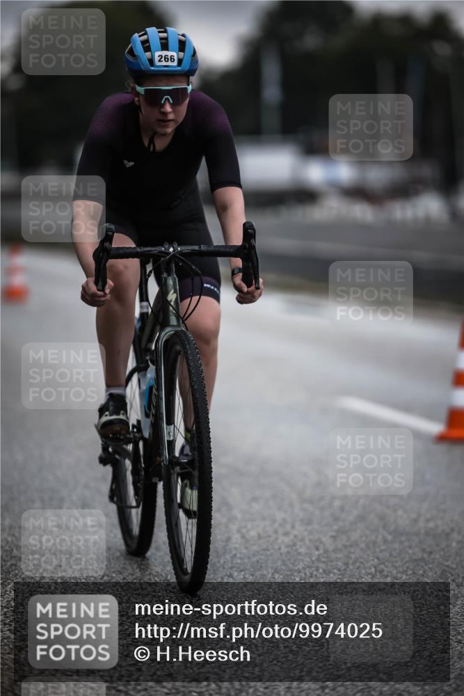 16.08.2026 - KN Förde Triathlon 2026 H.Heesch http://msf.ph/oto/9974025 16.08.2026 10:15:20 Radfahren 253 meine-sportfotos.de