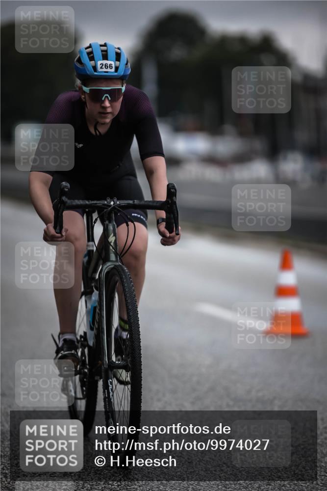 16.08.2026 - KN Förde Triathlon 2026 H.Heesch http://msf.ph/oto/9974027 16.08.2026 10:15:20 Radfahren 253 meine-sportfotos.de