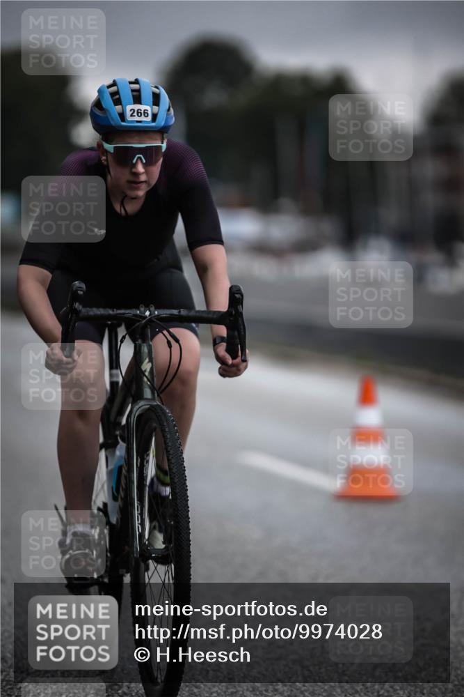 16.08.2026 - KN Förde Triathlon 2026 H.Heesch http://msf.ph/oto/9974028 16.08.2026 10:15:20 Radfahren 253 meine-sportfotos.de