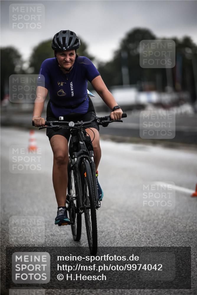 16.08.2026 - KN Förde Triathlon 2026 H.Heesch http://msf.ph/oto/9974042 16.08.2026 10:16:34 Radfahren  meine-sportfotos.de