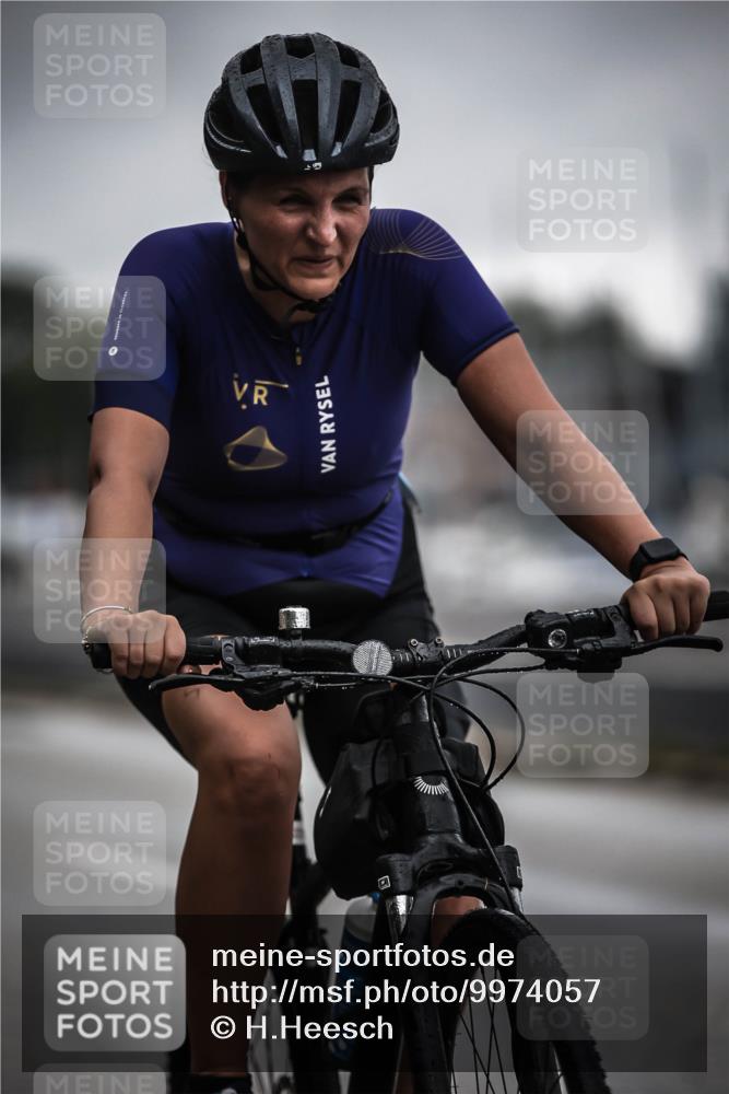 16.08.2026 - KN Förde Triathlon 2026 H.Heesch http://msf.ph/oto/9974057 16.08.2026 10:16:35 Radfahren  meine-sportfotos.de
