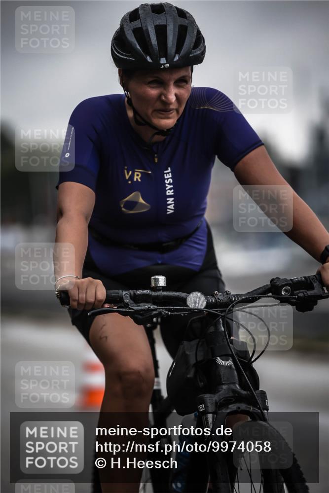 16.08.2026 - KN Förde Triathlon 2026 H.Heesch http://msf.ph/oto/9974058 16.08.2026 10:16:35 Radfahren  meine-sportfotos.de