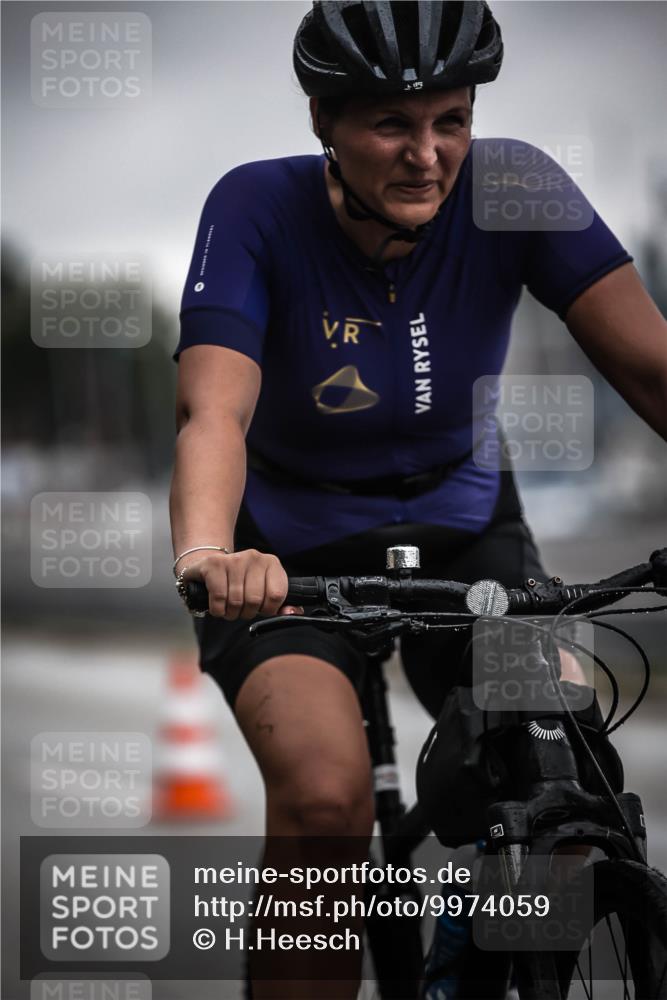 16.08.2026 - KN Förde Triathlon 2026 H.Heesch http://msf.ph/oto/9974059 16.08.2026 10:16:35 Radfahren  meine-sportfotos.de