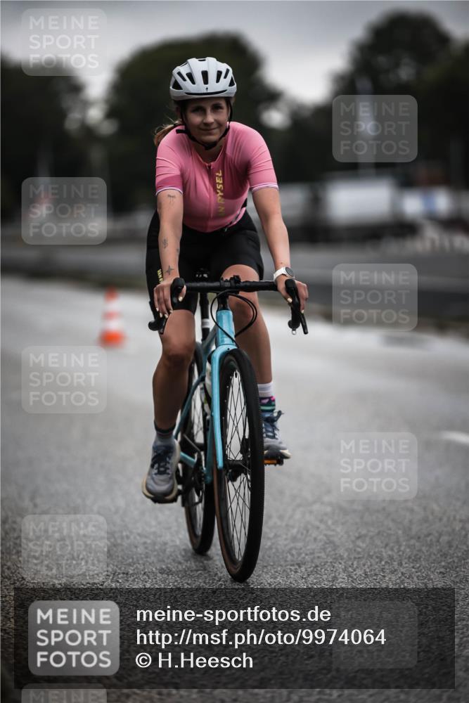 16.08.2026 - KN Förde Triathlon 2026 H.Heesch http://msf.ph/oto/9974064 16.08.2026 10:16:42 Radfahren 259 meine-sportfotos.de