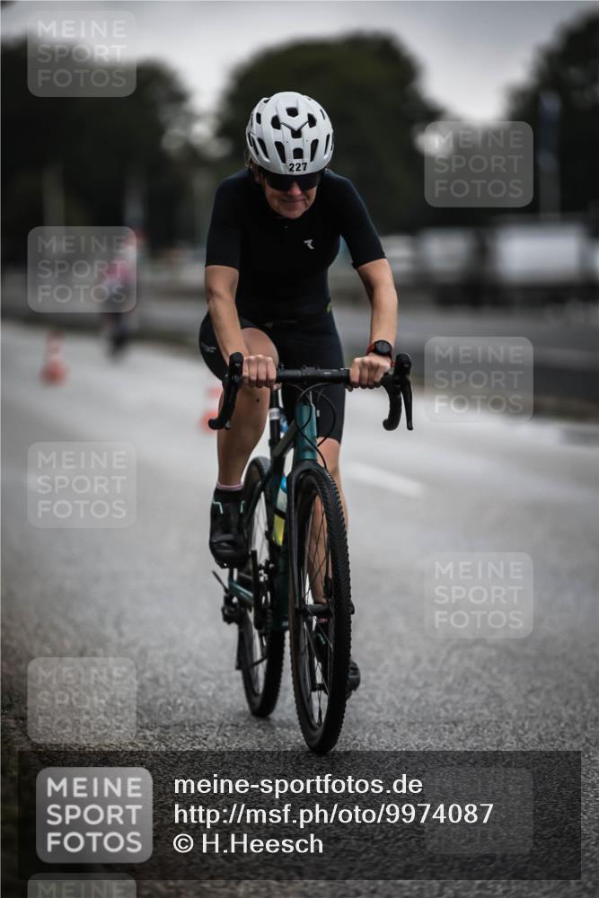 16.08.2026 - KN Förde Triathlon 2026 H.Heesch http://msf.ph/oto/9974087 16.08.2026 10:16:59 Radfahren  meine-sportfotos.de