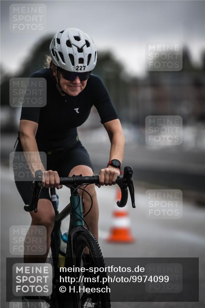 16.08.2026 - KN Förde Triathlon 2026 H.Heesch http://msf.ph/oto/9974099 16.08.2026 10:17:00 Radfahren  meine-sportfotos.de