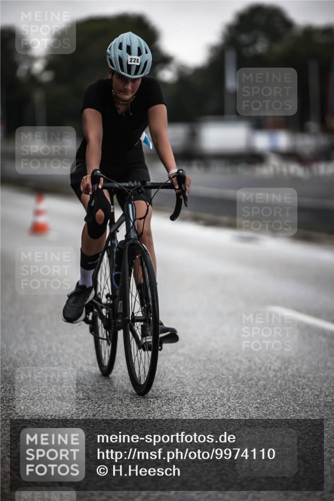 16.08.2026 - KN Förde Triathlon 2026 H.Heesch http://msf.ph/oto/9974110 16.08.2026 10:17:57 Radfahren  meine-sportfotos.de