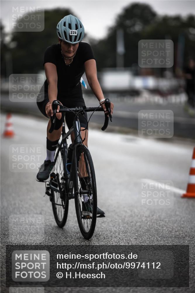 16.08.2026 - KN Förde Triathlon 2026 H.Heesch http://msf.ph/oto/9974112 16.08.2026 10:17:57 Radfahren  meine-sportfotos.de