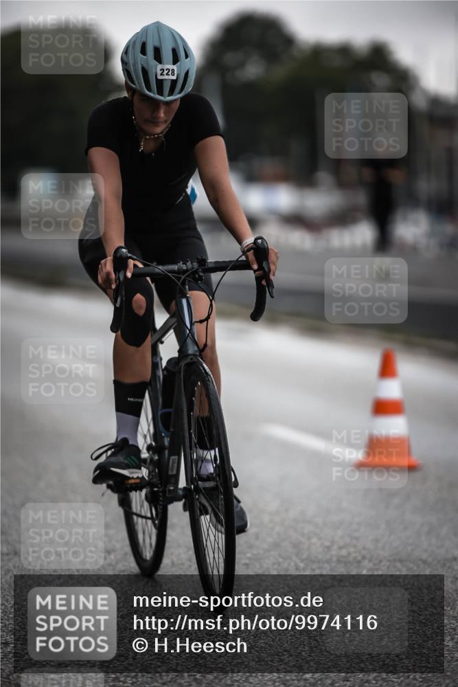 16.08.2026 - KN Förde Triathlon 2026 H.Heesch http://msf.ph/oto/9974116 16.08.2026 10:17:57 Radfahren  meine-sportfotos.de